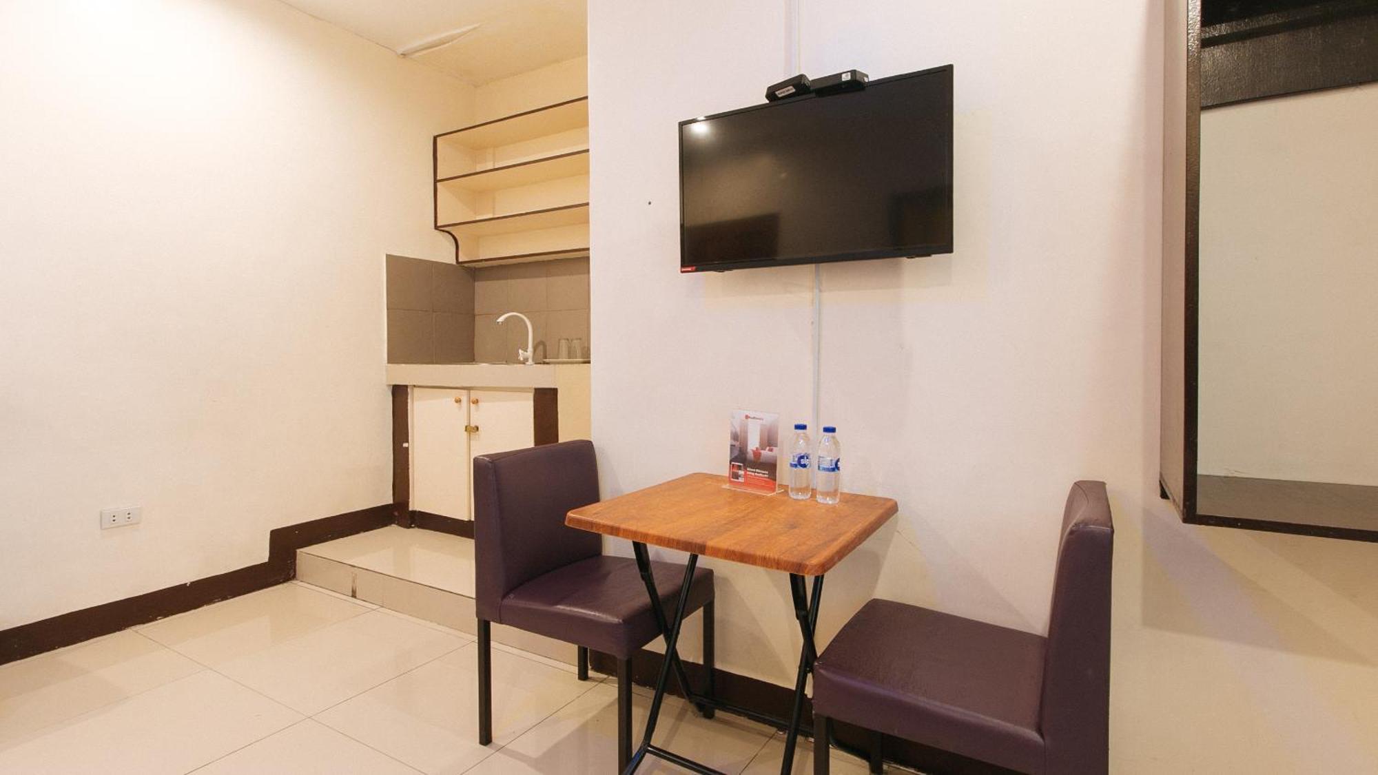 Reddoorz At V-Cat Apartelle Sampaloc Manila Exterior photo